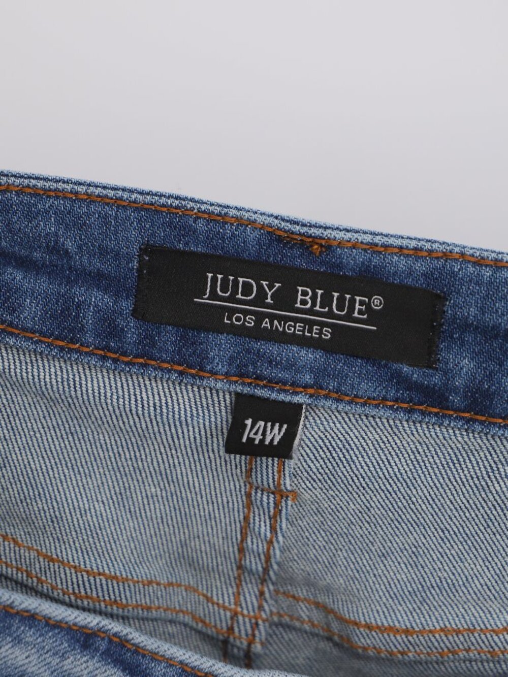 JUDY BLUE Midrise Raw Hem Bootcut Jeans Size 14W - Picture 8 of 10